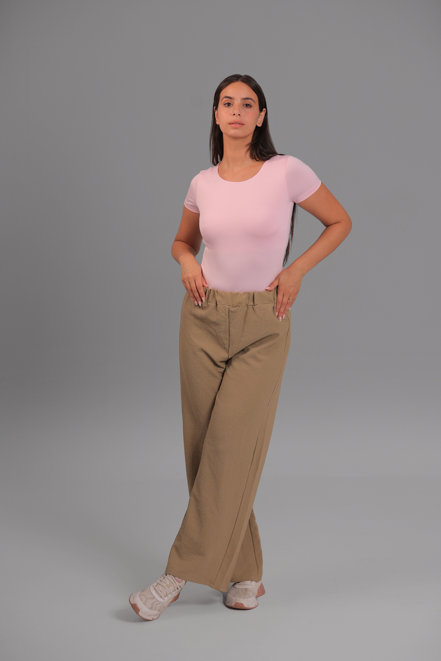 Rose Classic Low Neck Short Sleeve Top