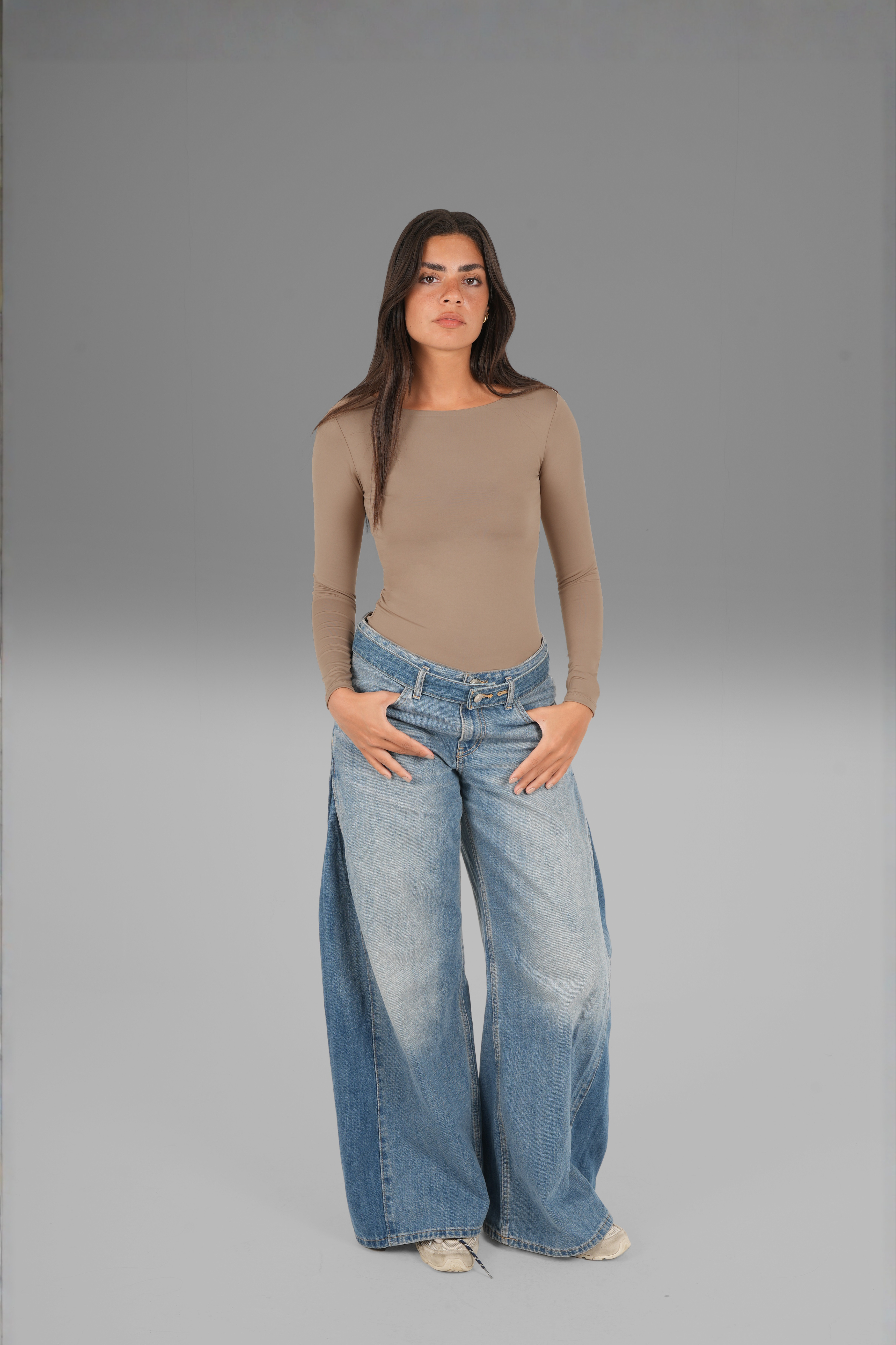 Wide Round-Neck Long Sleeve Top - Café