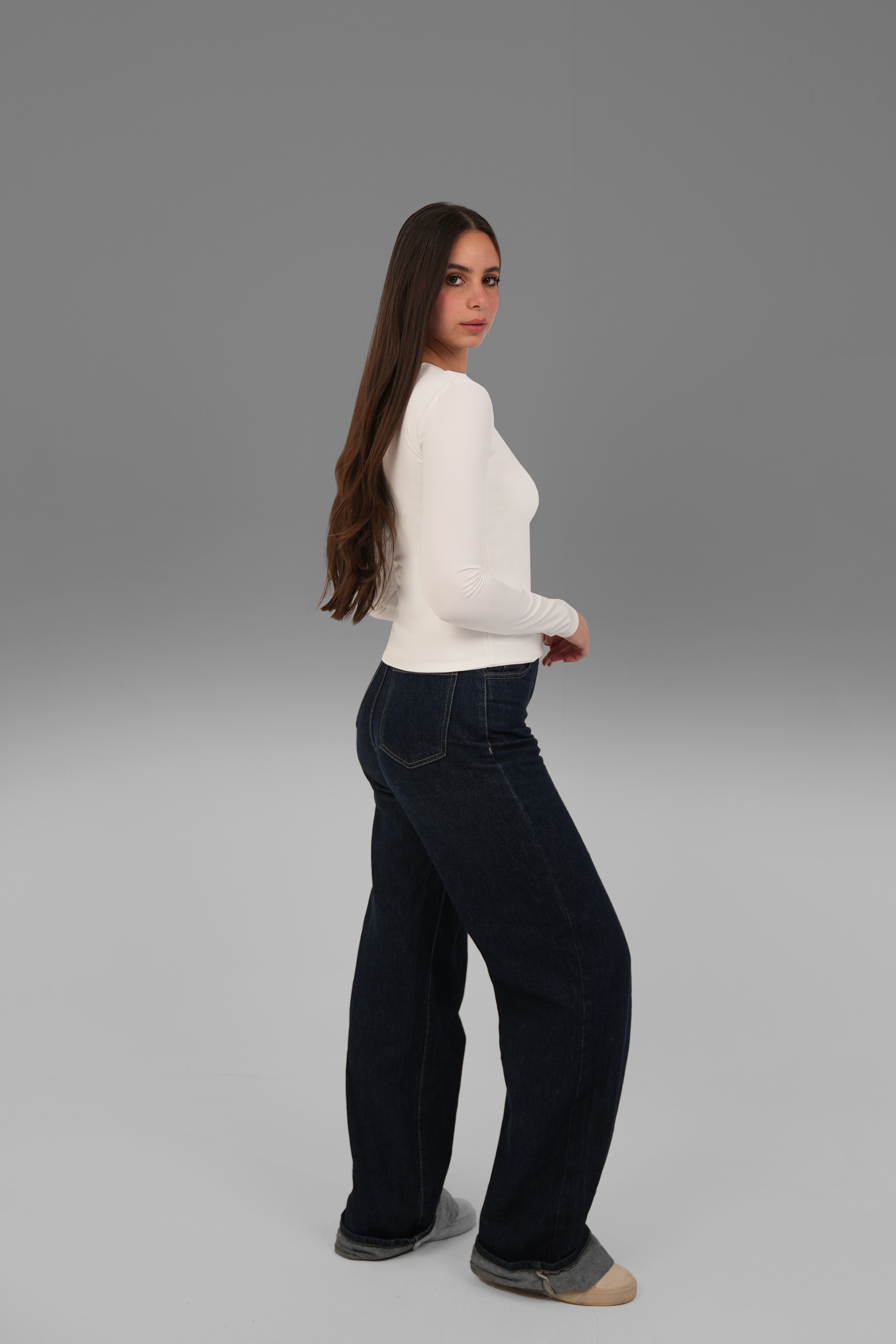 Women’s Off-White Classic Full-Zip Long Sleeve Top – Lightweight Soft Stretch Basic, Made in Egypt