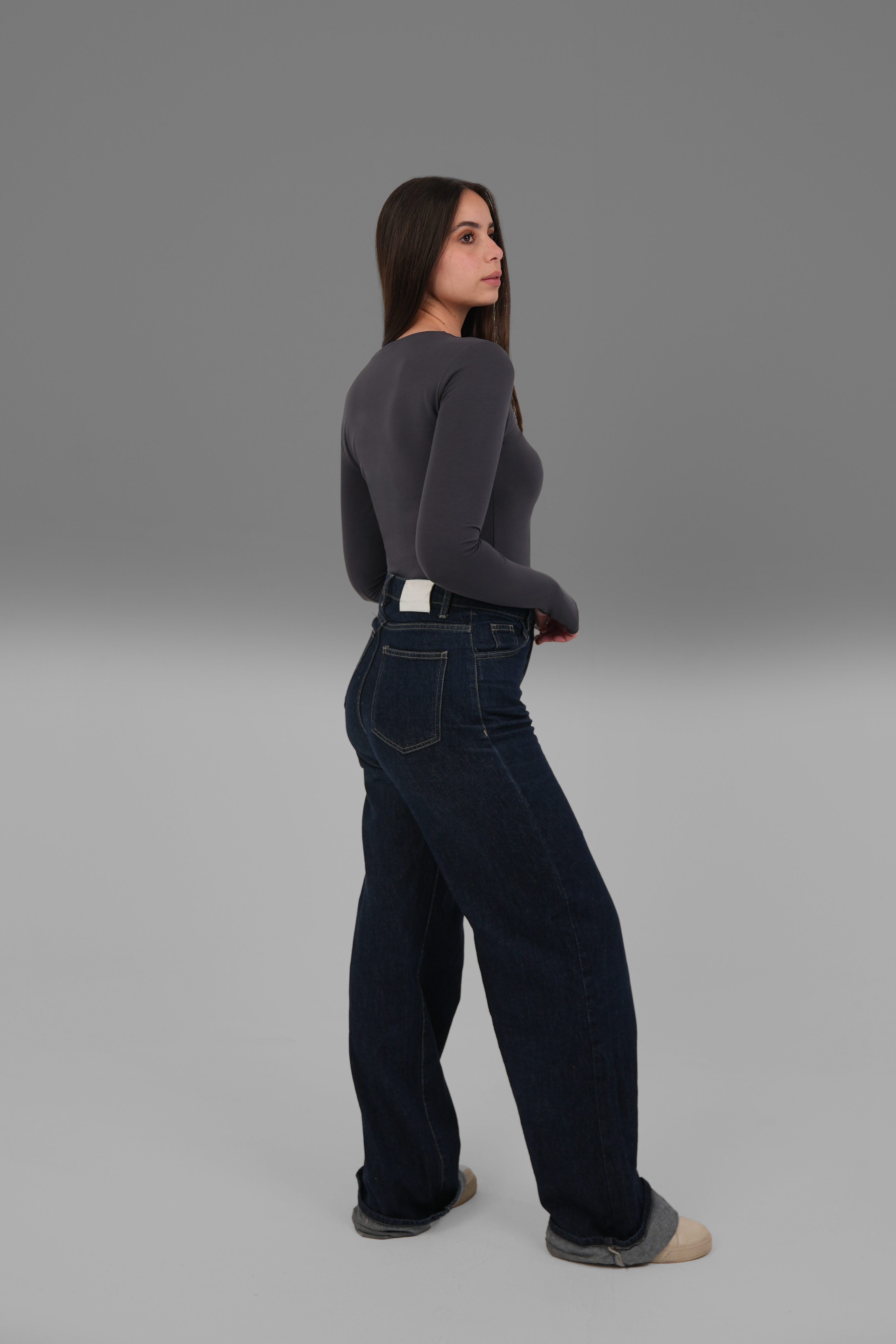 Women’s Charcoal Cotton Long Sleeve Top with Thumbhole – Lightweight Soft Stretch Basic, Made in Egypt