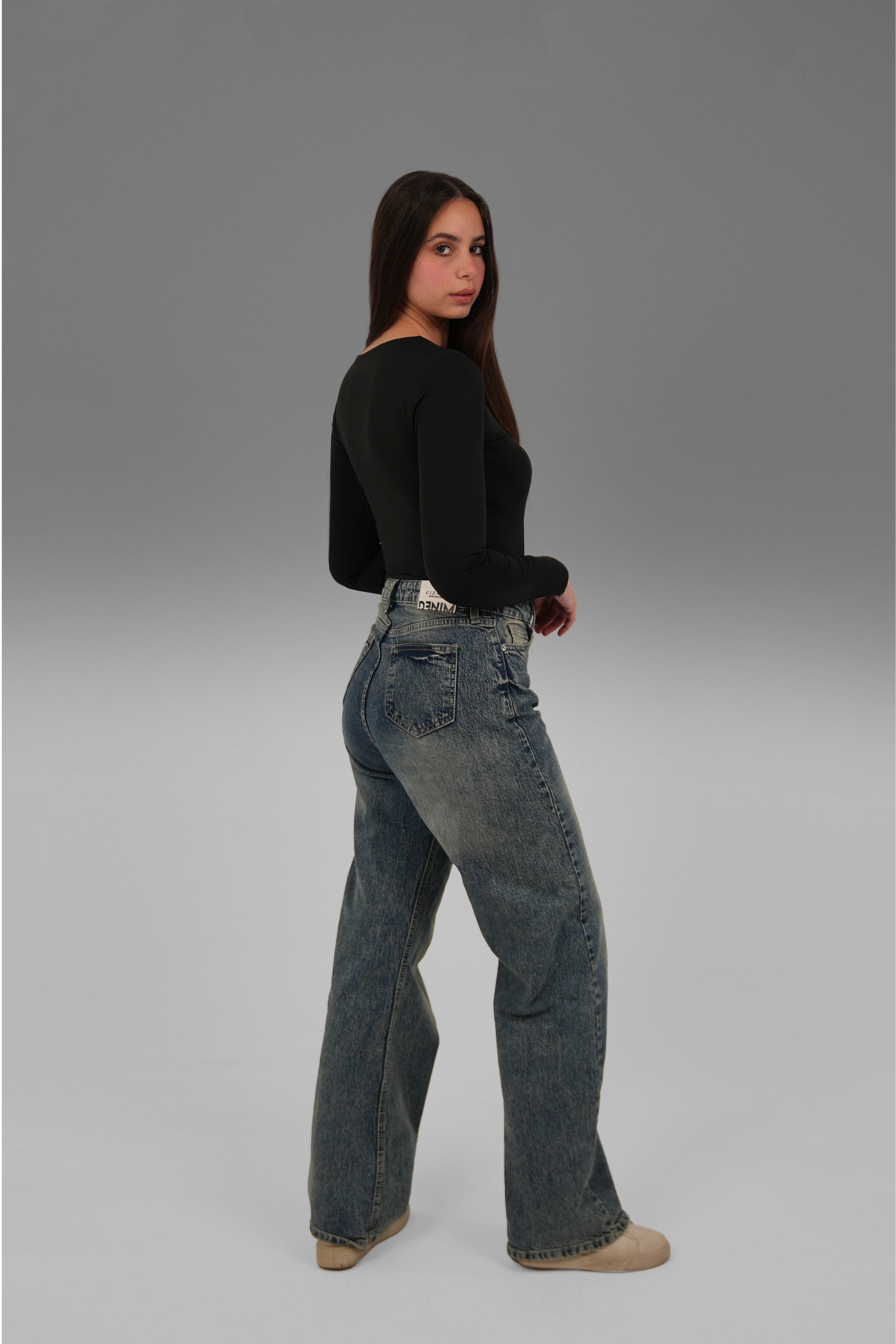 Women’s Black Square-Neck Long Sleeve Top – Lightweight Soft Stretch Basic, Made in Egypt